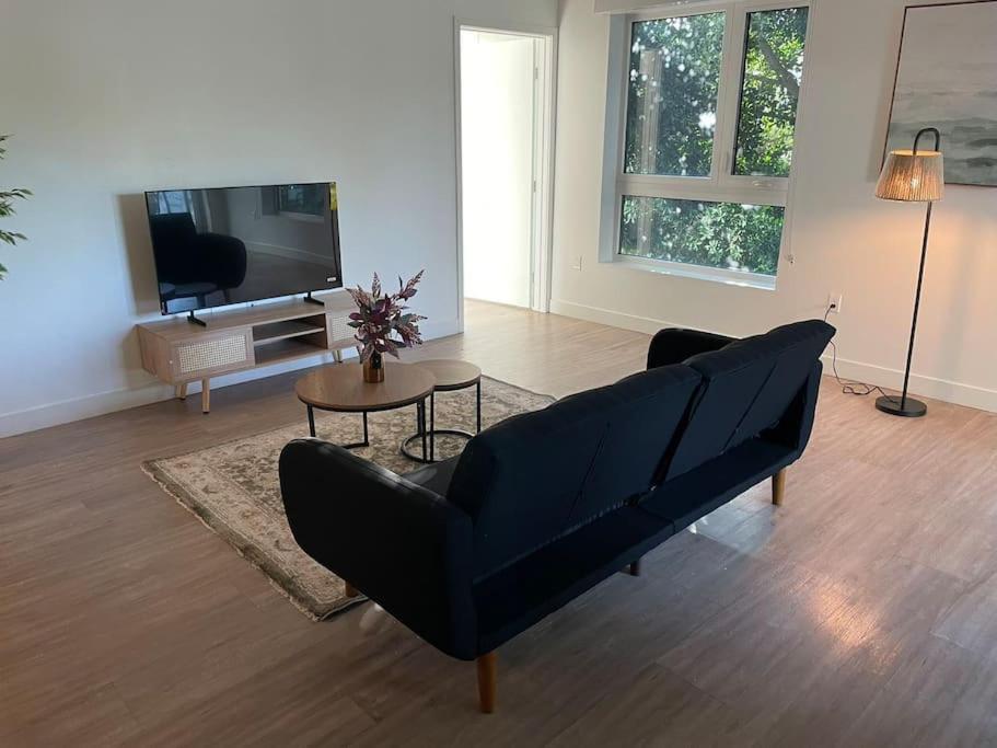 Stylish Westwood Apartment - Steps From Ucla-2 Bedroom 2 Bath Los Angeles Exteriör bild